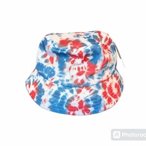 Claire's tie-dye bucket hat